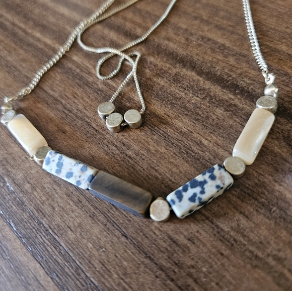 Universal Thread Semi Precious Stone Gold Toned necklace and matching br… - Picture 5 of 6